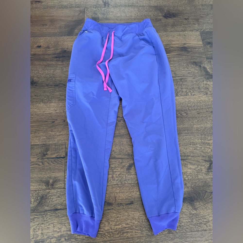 Women’s Figs Zamora Purple Jogger Scrub